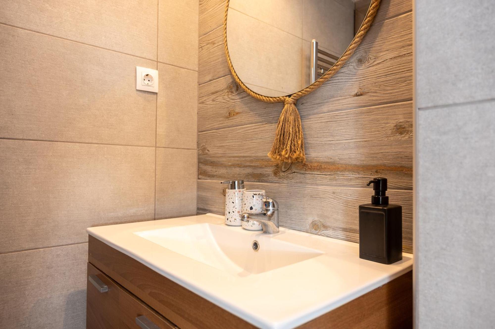 Niso Thessaloniki Hospitality Apartments المظهر الخارجي الصورة